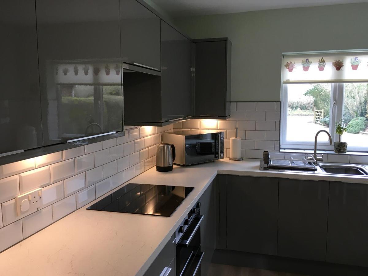 Entire Guest House, In Pewsey Vale, Wiltshire Manningford Abbots Екстер'єр фото